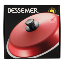 Bessemer Universal Lid 32cm Red -Cookware Shop 1037723 Bessemer 32cm Lid Red 0003 c7dbe654 c62e 4f59 b030 37a24bd6bb00