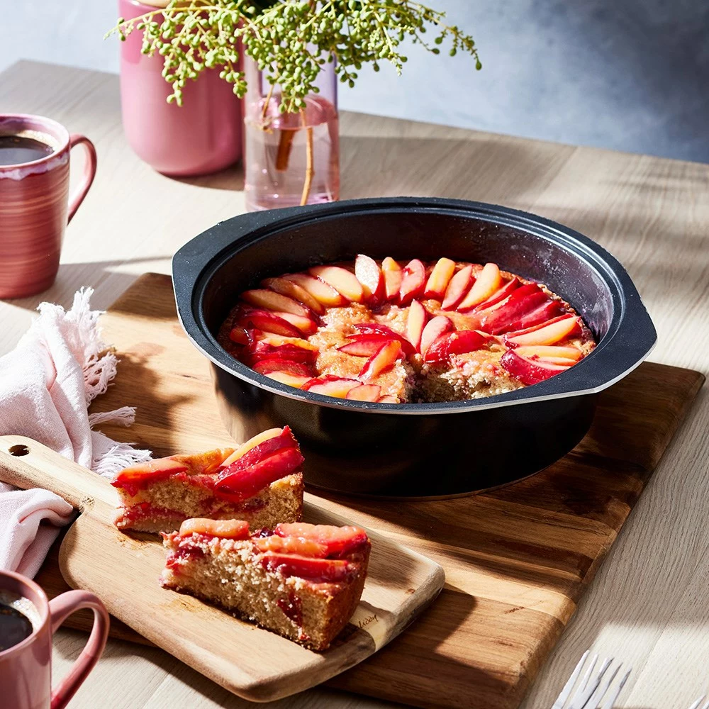 Bessemer Non Stick Dutch Oven 28cm Ebony 8 Bessemer Non Stick Dutch Oven 28cm Ebony - Image 6