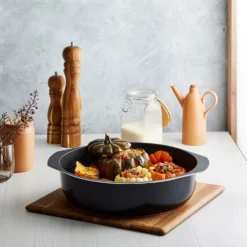 Bessemer Non Stick Round Cook N Bake 37cm Ebony -Cookware Shop BES 1037716 2 962632ae 6a08 49a7 9833 74b5cea8f51a