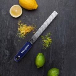 Microplane Premium Zester Grater Dark Blue -Cookware Shop DKS 15368 3