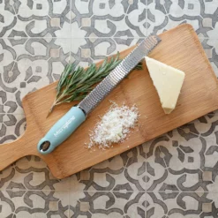 Microplane Premium Zester Grater Purist Blue -Cookware Shop DKS 15369 3