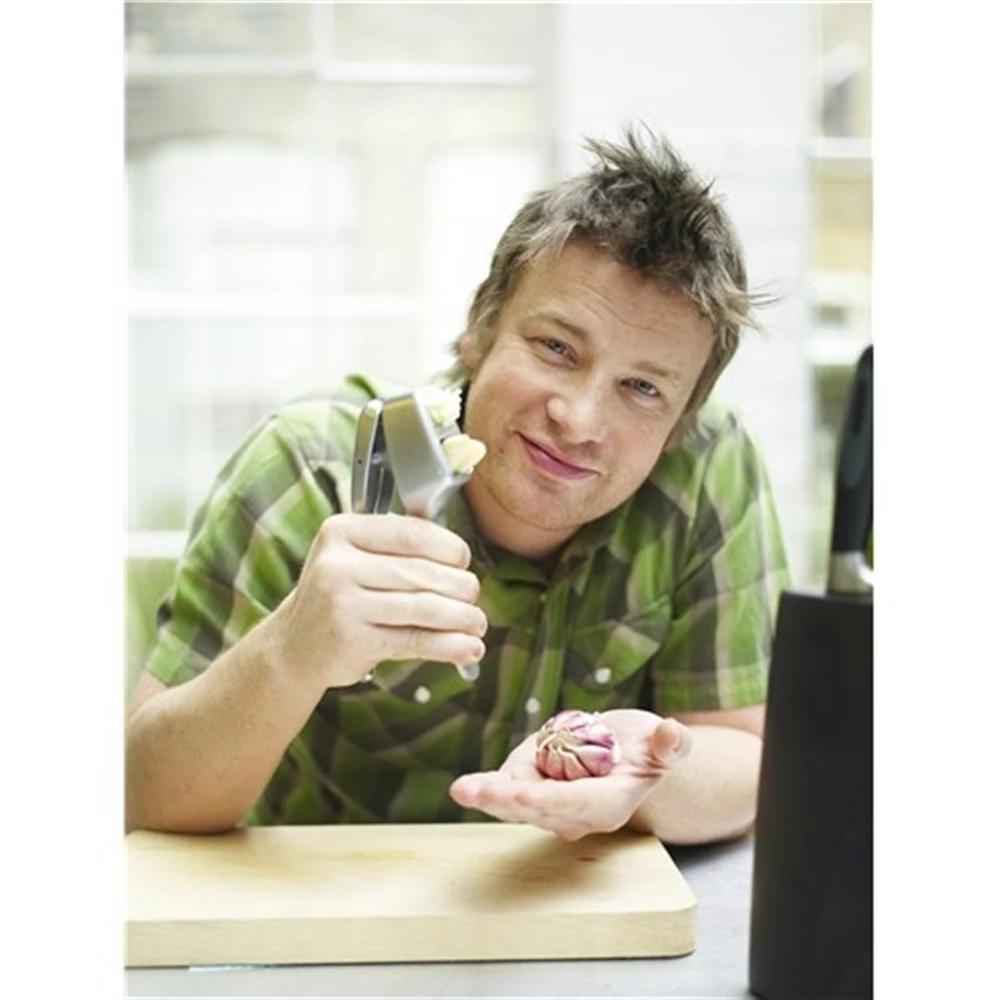 Jamie Oliver Garlic Press & Slicer 4 Jamie Oliver Garlic Press & Slicer - Image 2