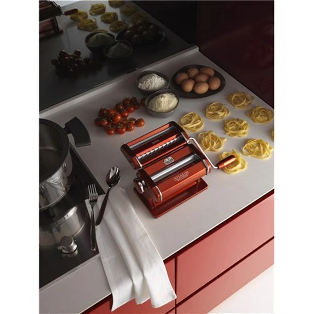 Marcato Atlas 150 Wellness Pasta Machine Red 5 Marcato Atlas 150 Wellness Pasta Machine Red - Image 3