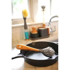 Full Circle Tenacious C Cast Iron Brush 9 Full Circle Tenacious C Cast Iron Brush -Cookware Shop DKS 28800 4