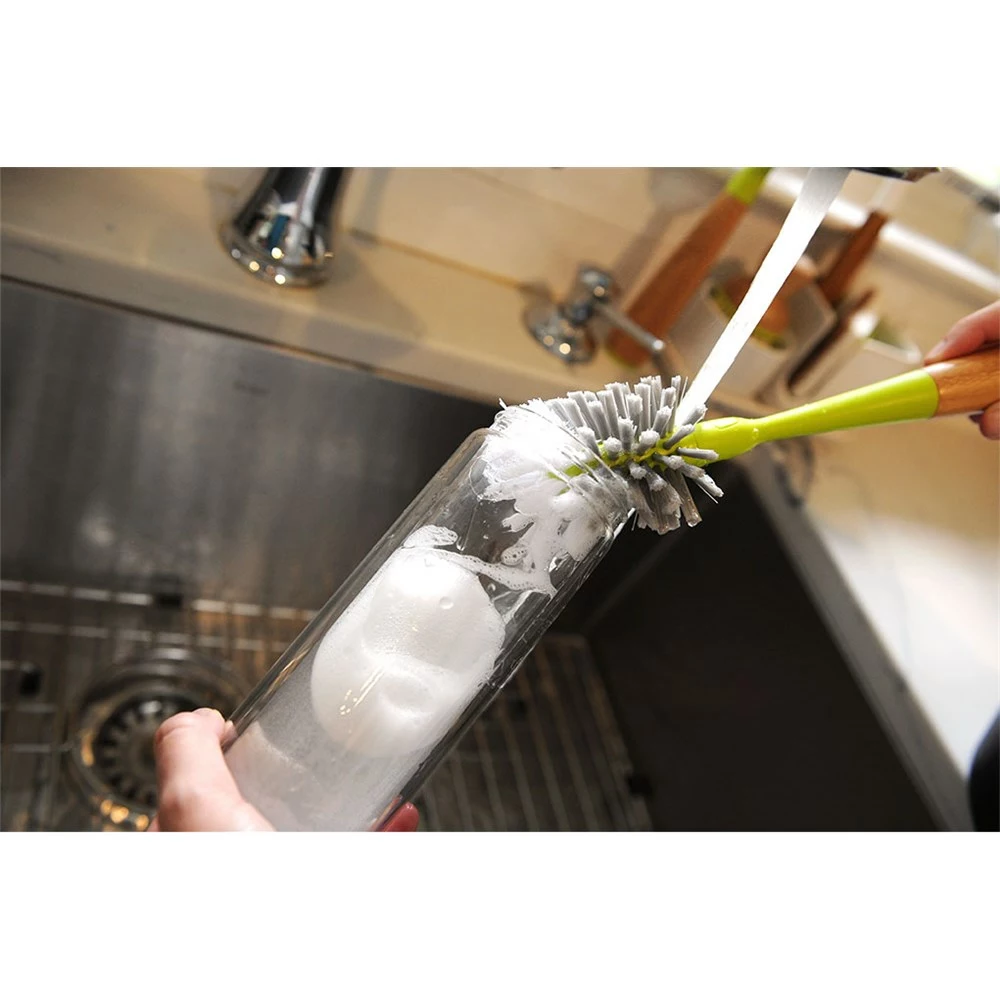 Full Circle Clean Reach Bottle Brush 4 Full Circle Clean Reach Bottle Brush - Image 2