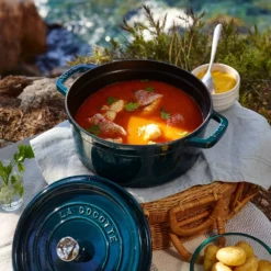 Staub Enamelled Cast Iron Round Cocotte La Mer 20cm Blue 2.2L -Cookware Shop DKS 65351 2