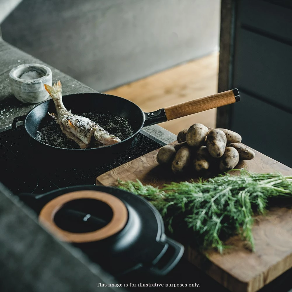 Fiskars Norden Cast Iron Non-Stick Frying Pan 26cm Made In Finland 7 Fiskars Norden Cast Iron Non-Stick Frying Pan 26cm Made In Finland - Image 5