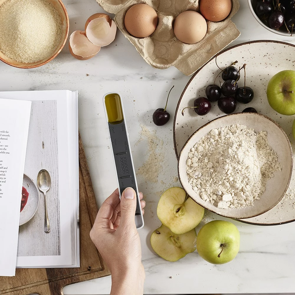 Joseph Joseph Measure Up Measuring Spoon Blue 6 Joseph Joseph Measure Up Measuring Spoon Blue - Image 4