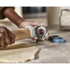 Joseph Joseph PrecisionPin Adjustable Rolling Pin Sky 10 Joseph Joseph PrecisionPin Adjustable Rolling Pin Sky -Cookware Shop JOS 40114 4