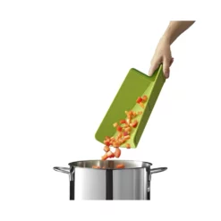 Joseph Joseph Chop2Pot Plus Regular Green -Cookware Shop JOS 60201 3