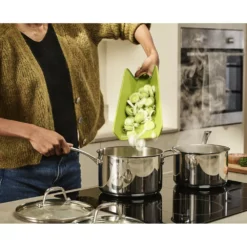 Joseph Joseph Chop2Pot Plus Regular Green -Cookware Shop JOS 60201 4