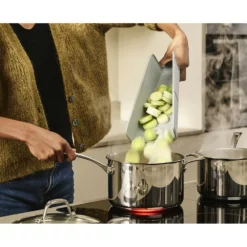 Joseph Joseph Chop2Pot Plus Regular Pale Blue 10 Joseph Joseph Chop2Pot Plus Regular Pale Blue -Cookware Shop JOS 60203 4