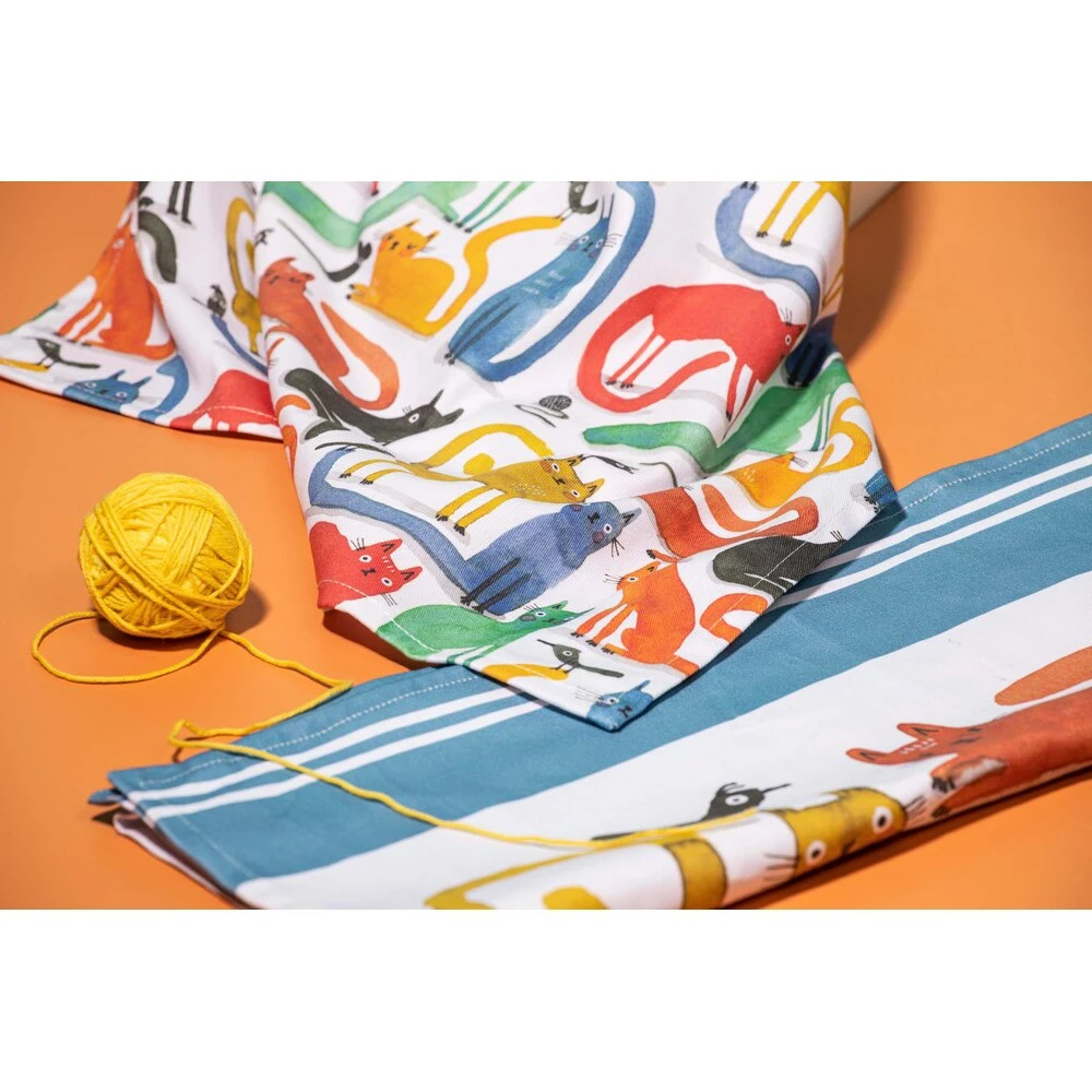 Ashdene Quirky Cats Assorted 2 Pack Of Kitchen Towels 4 Ashdene Quirky Cats Assorted 2 Pack Of Kitchen Towels - Image 2