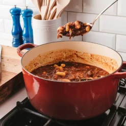 Baccarat Le Connoisseur Round 29cm/6.3L Cast Iron French Oven With Lid Red -Cookware Shop PCP 1021278 3