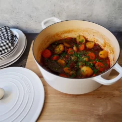 Baccarat Le Connoisseur Round French Oven With Lid White 29cm 6.3L -Cookware Shop PCP 1027445 3