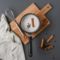 Baccarat STONE Milk Pan With Pourer 1L/16cm -Cookware Shop PCP 1034128 2