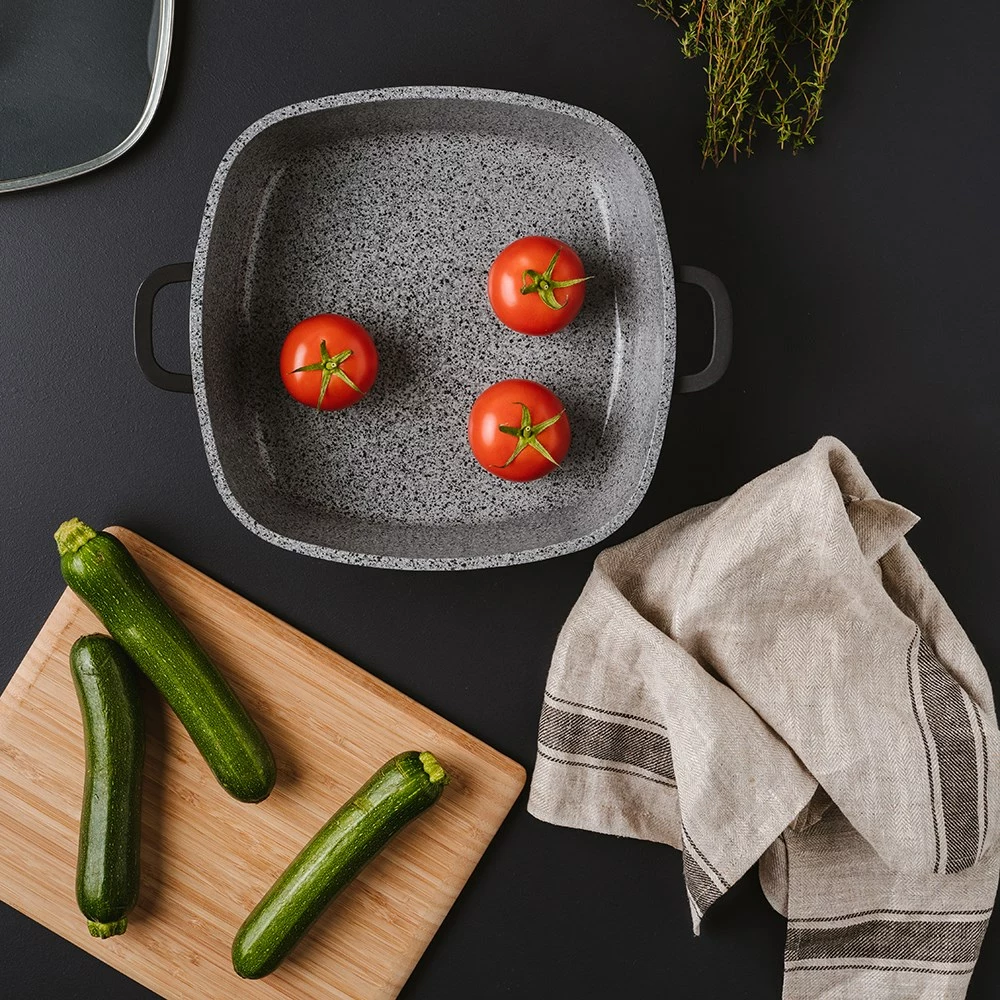 Baccarat STONEX2 Non Stick Cast Aluminium Square Casserole With Lid 28cm 4 Baccarat STONEX2 Non Stick Cast Aluminium Square Casserole With Lid 28cm - Image 2