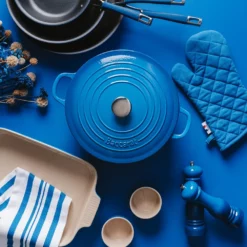 Baccarat Le Connoisseur Cast Iron Round French Oven 29cm 6.3L Dark Blue -Cookware Shop PCP 1036146 5