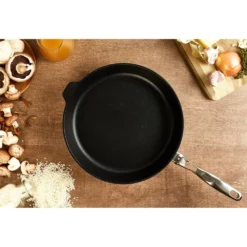 Swiss Diamond XD Classic 32 X 7.5cm 5.5L Deep Saute Pan With Glass Lid -Cookware Shop SMB XD6732C 3